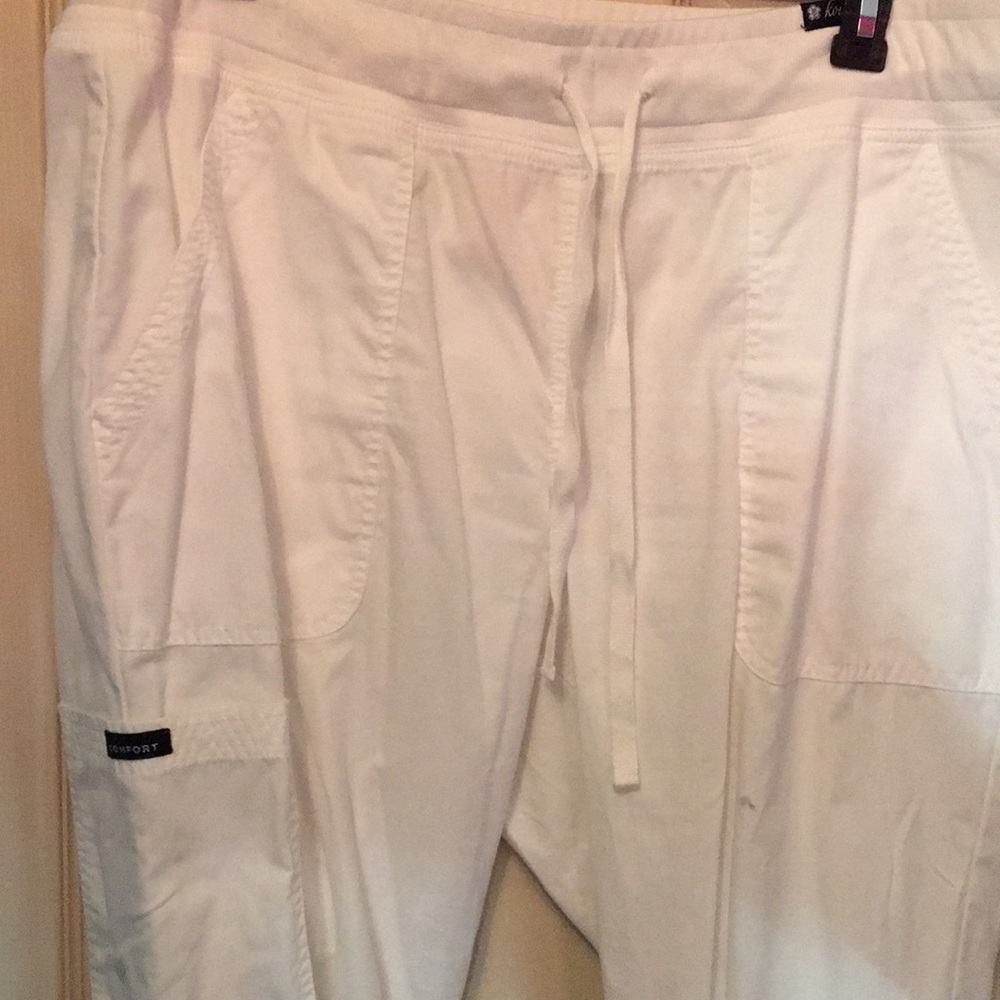 White scrub pants, new without tags